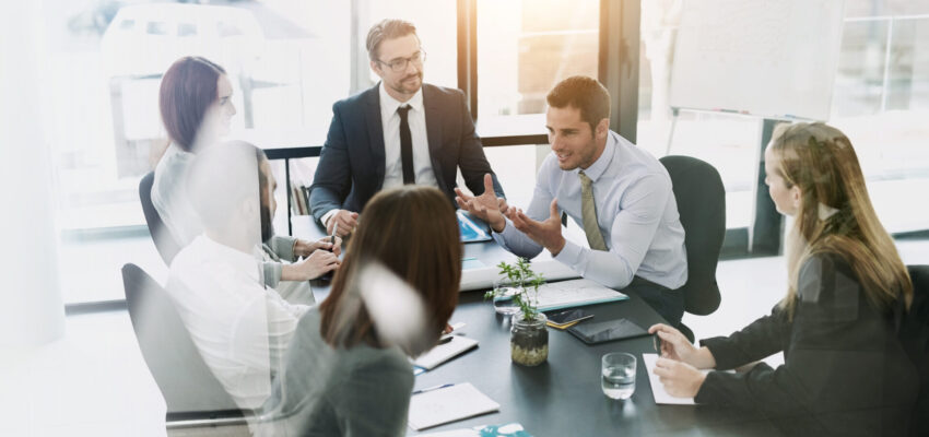 Erfolgsfaktor Kundenzufriedenheit: Wie Versicherer und Vermittlerinnen und Vermittler bei Firmenkundinnen und Firmenkunden punkten